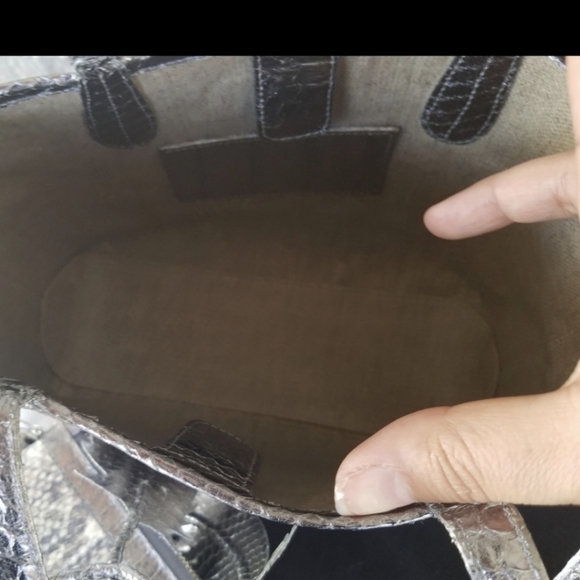 Nancy Gonzalez tote - Picture 6 of 11